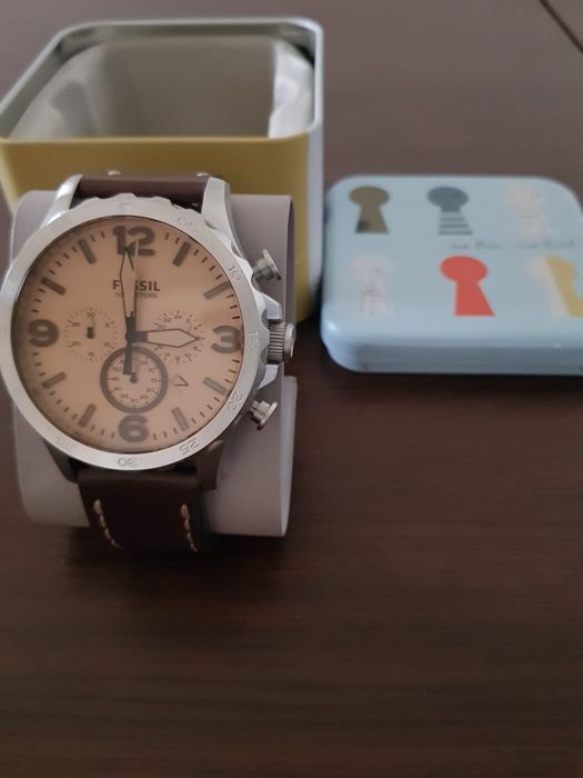 Vând ceas bărbătesc