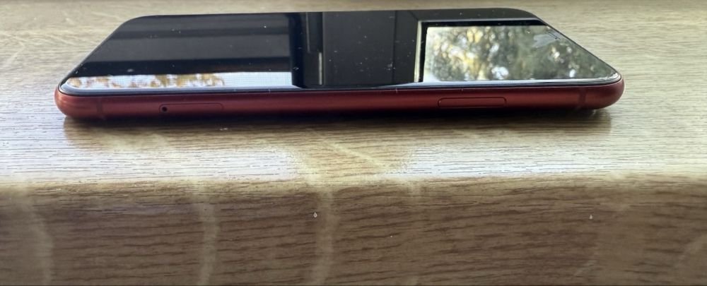 Iphone 11 Red, perfect functional