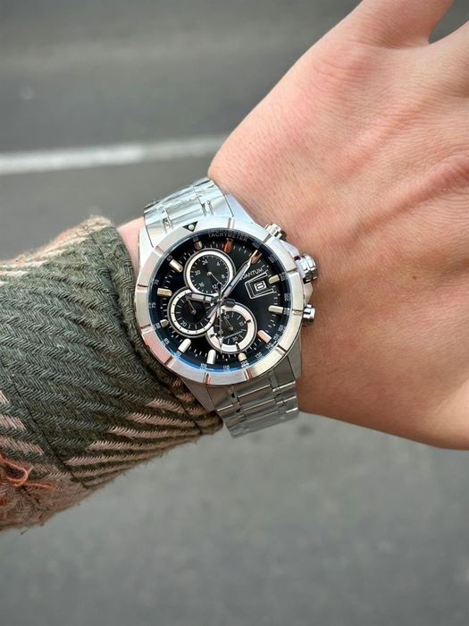 Продам часы Quantum новые