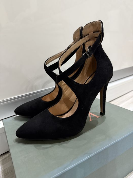 Обувь: осенние полусапожки, каблуки, туфли