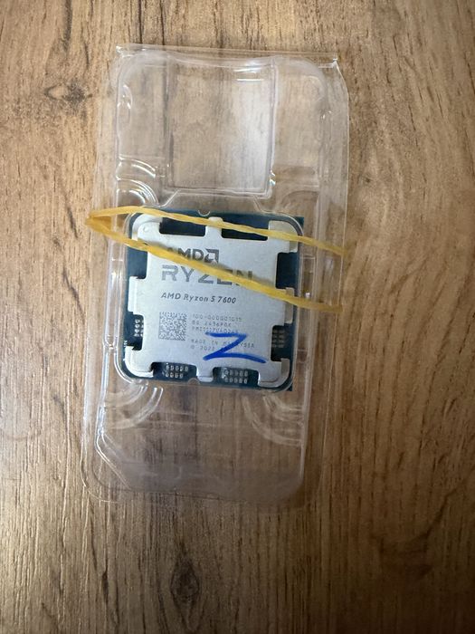 Продам процессор AMD Ryzen 5 7600