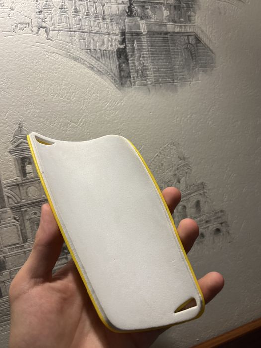 Спортивные футбольные щитки