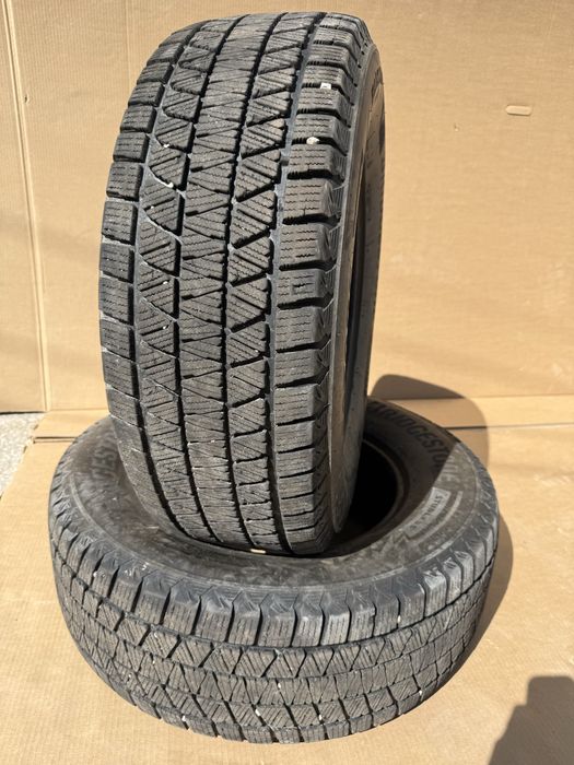 Зимни гуми Bridgestone 265/65/17 dot1624 8mm