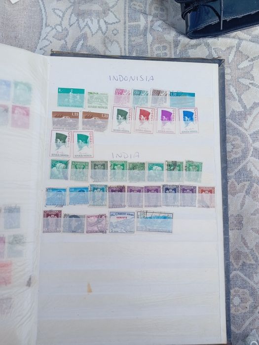 Clasor Timbre Vechi - Colecție Mondială (China, Cipru, Africa, Australia)