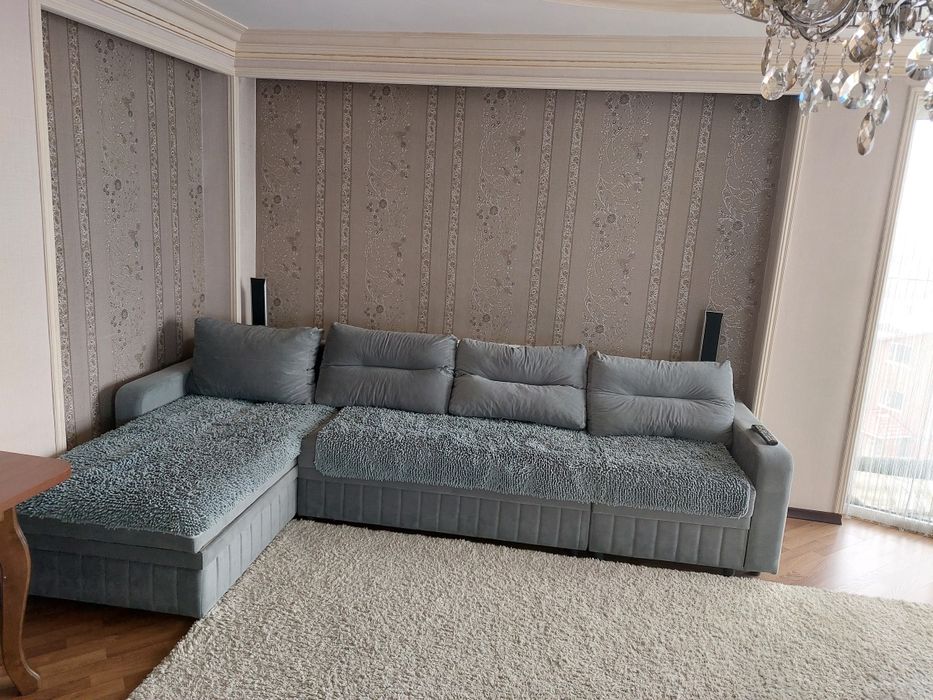 Продам угловой диван 100тыс