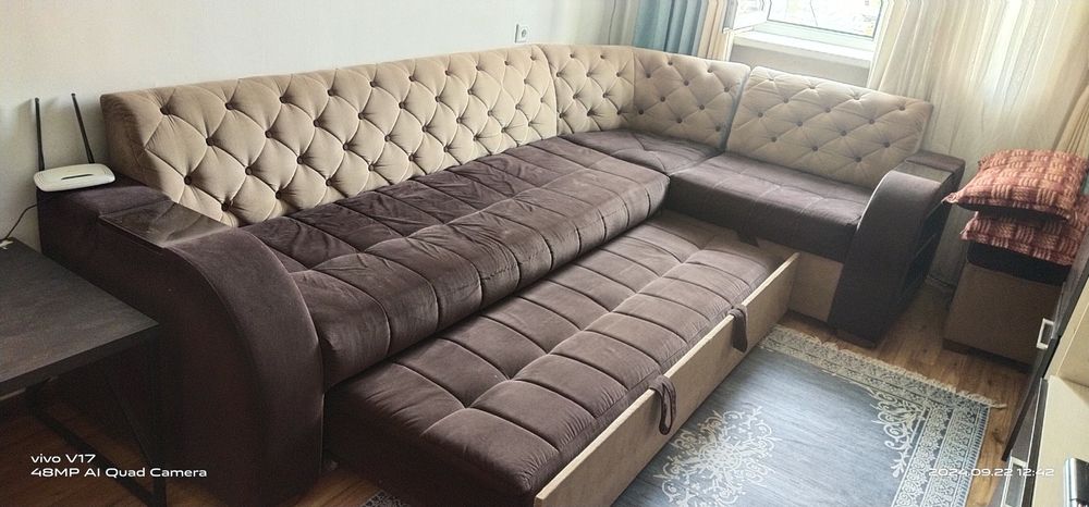 Угловой диван сотилади