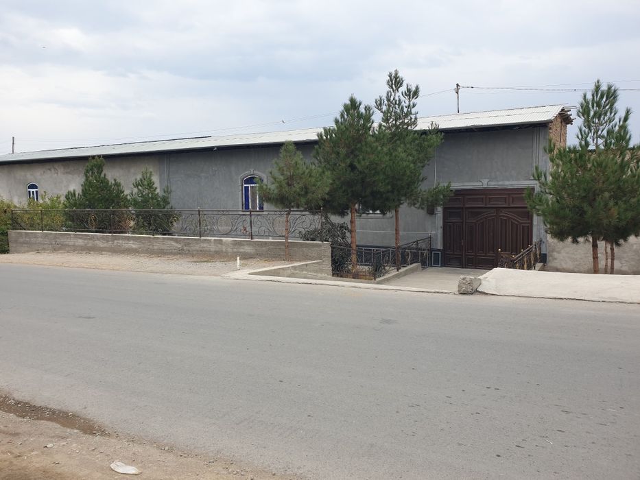 Шинамгина ховли сотилади