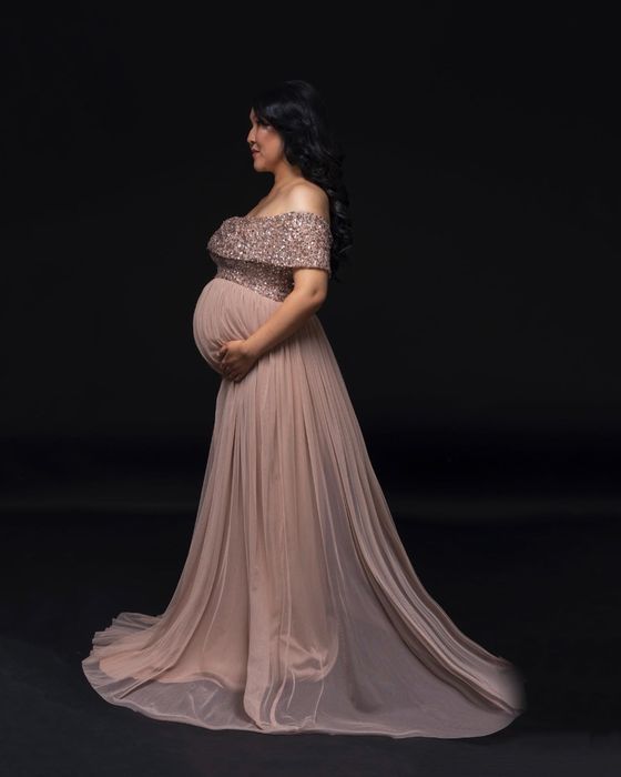 Продаются платья для беременных