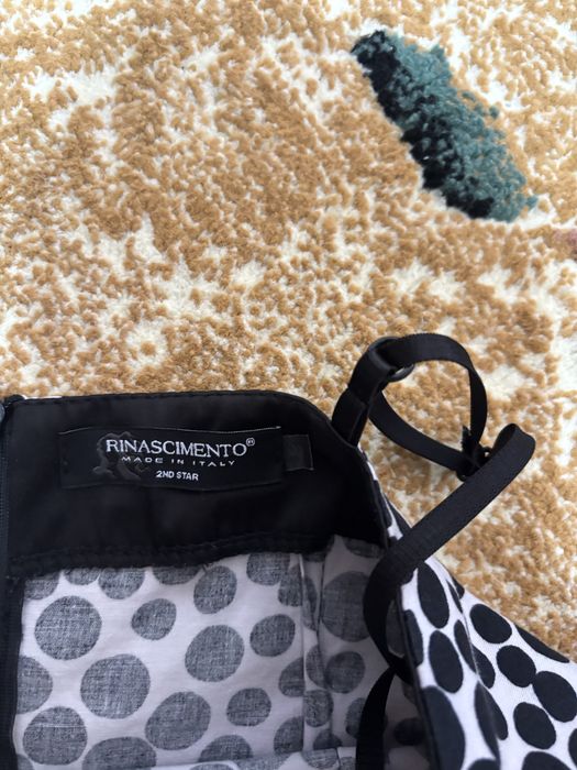 Vand Rochie Rinascimento