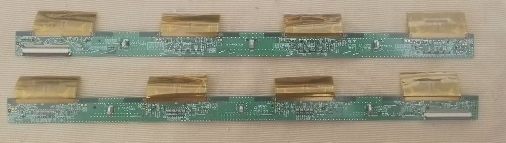 Продавам на части телевизор Panasonic TX-L32U10E