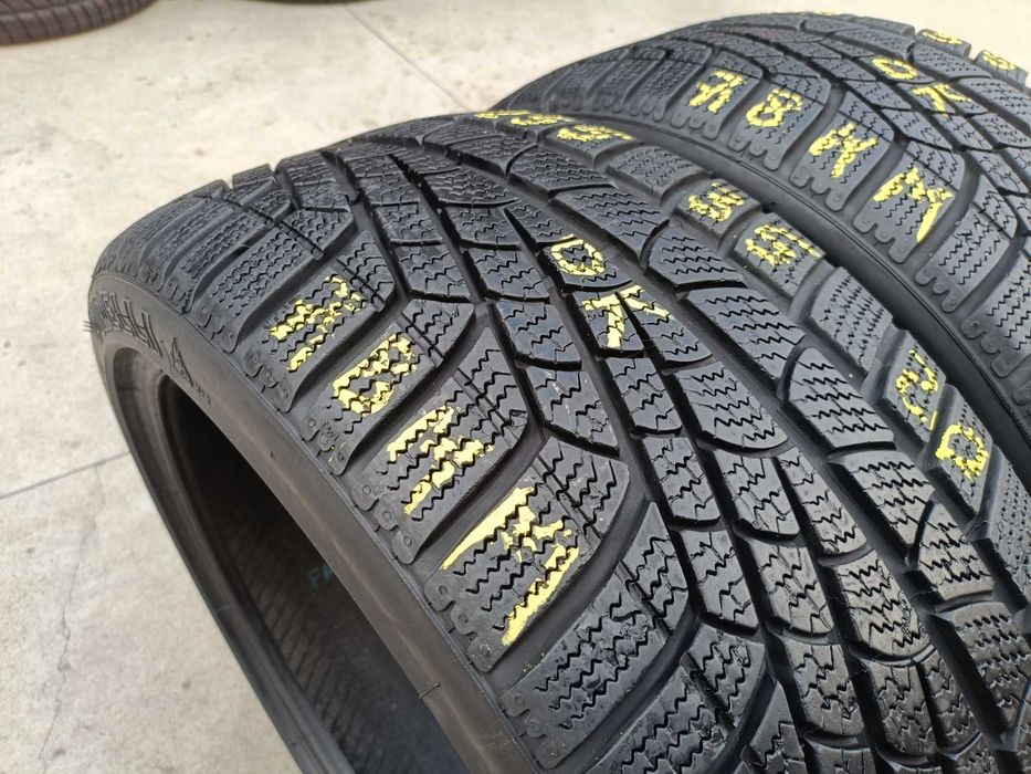 Doua anvelope iarna 255 35 20 pirelli sottozero 2 profil de 7,8 mm