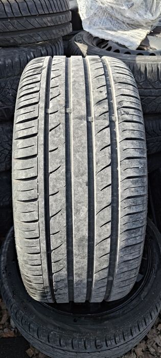 Продавам 2бр. летни гуми GOODRIDE 18" 225/40/18