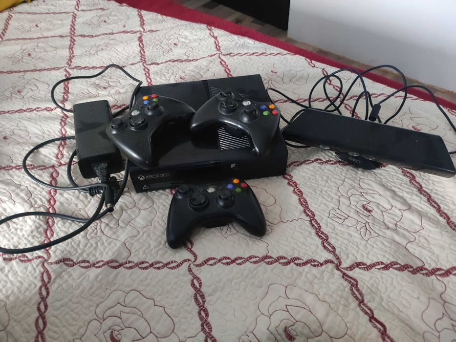 Vând Xbox 360 kinect
