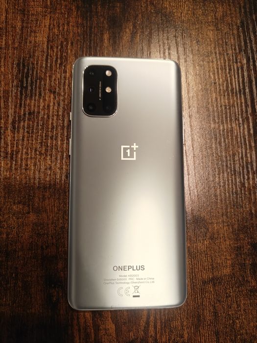 Vând oneplus 8T 128gb