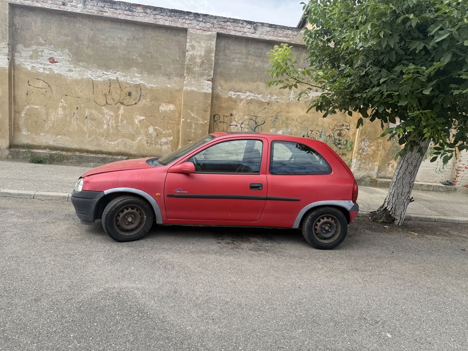 Opel corsa B 1.0