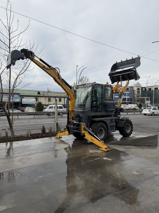 Экскаватор погрузчик 2026