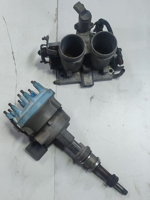 ФОРД 4.9- 5.0 - 5.8 л Заслонка Трамблер Сальники  Оригинал