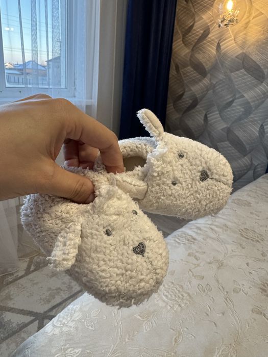 Много детской одежды