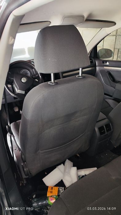 Седалки Golf 5 2008 1.6 - добро състояние на салона