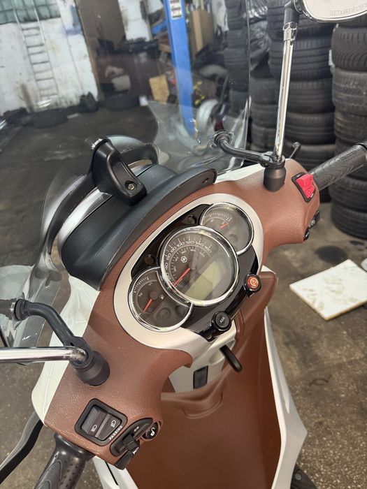 Piaggio Beverly 300i  5500km