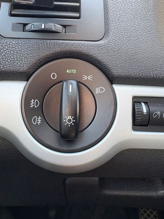 Škoda Octavia 2011 benzină, 4.420 € — imagine 5