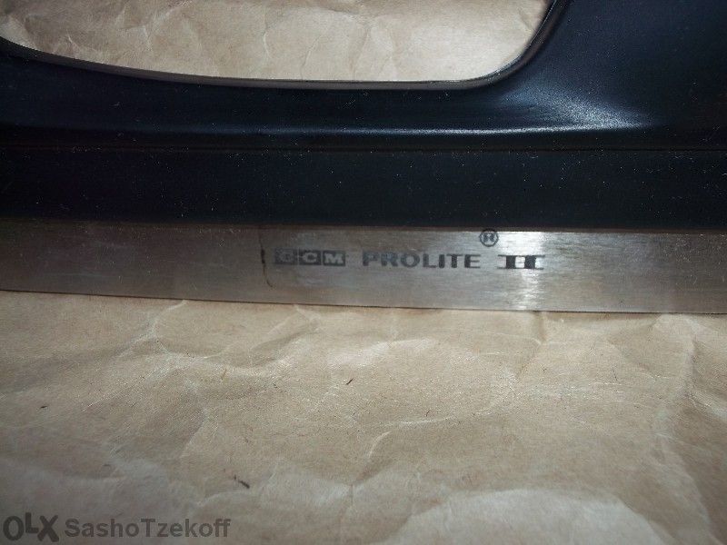 Професионални канадски ножове плазове за хокей на лед с основи- холдер