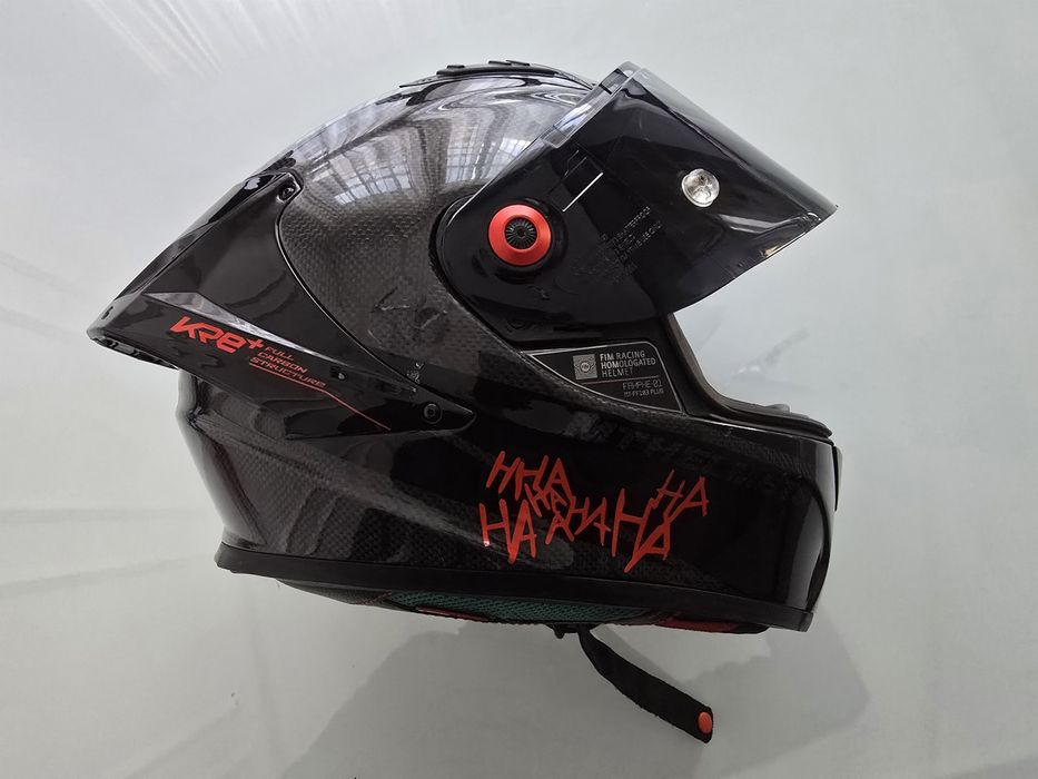 Casca moto MT Helmets KRE+ CARBON marimea S, A11 Gloss Black