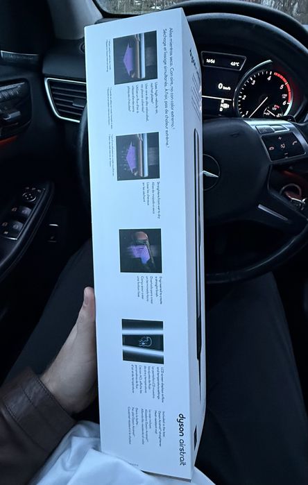 dyson airstrait чисто нов  !