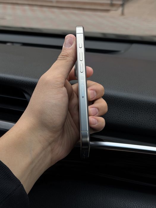 Продам срочно Iphone 15pro