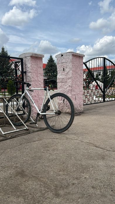 Продам фикс     .