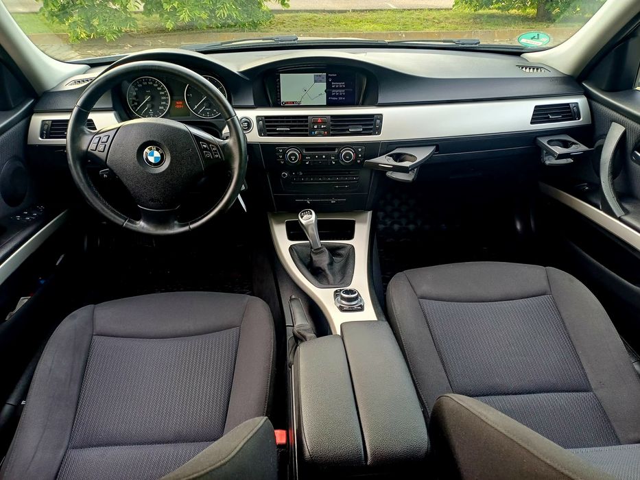 Bmw seria 3, 2011, 184 cp, Bi xenon,trapa, navi mare