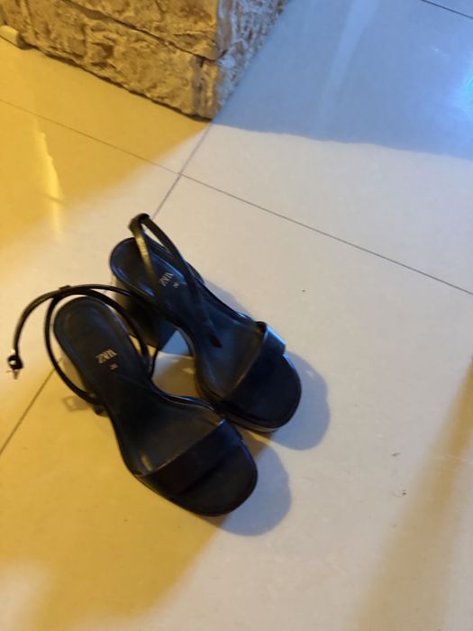 Красиви сандали Zara,отлично състояние