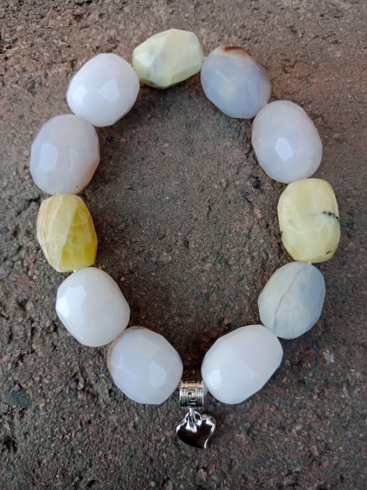 Браслеты из натуральных камней