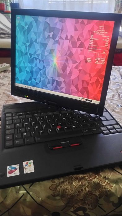 Продавам лаптоп IBM THINKING PAD