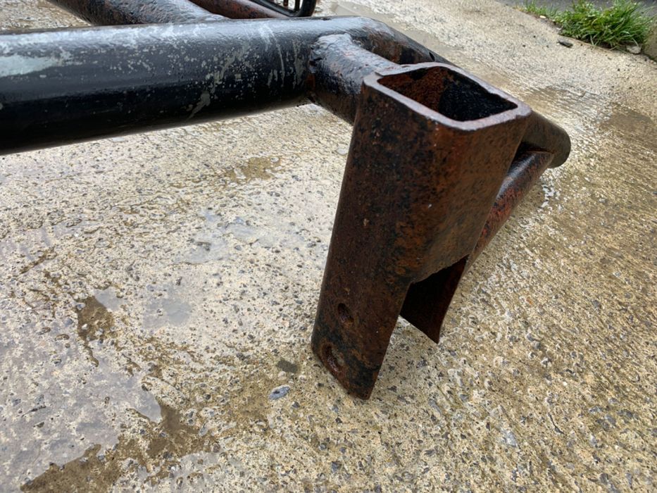 Vind bare fata Nssan Patrol