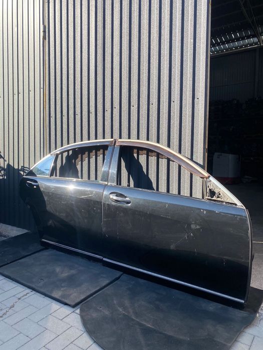 Двери на Мерседес W221