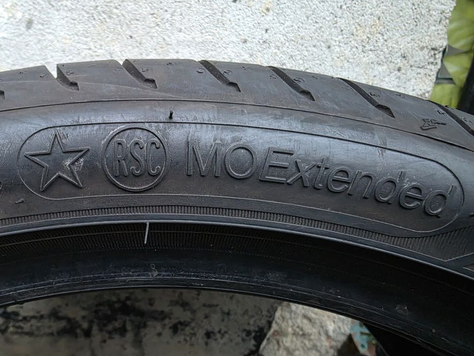 Vând două anvelope de vara good year  245 40 19  dot 4823