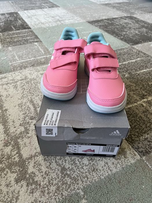 Adidas маратонки за момиче