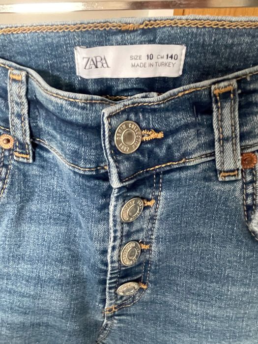 Детски дънки ZARA