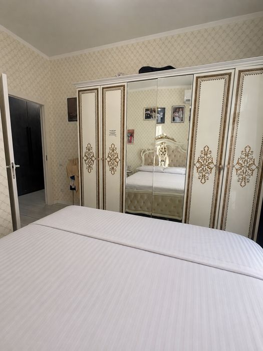 Продам кровать со шкафом и матрасом