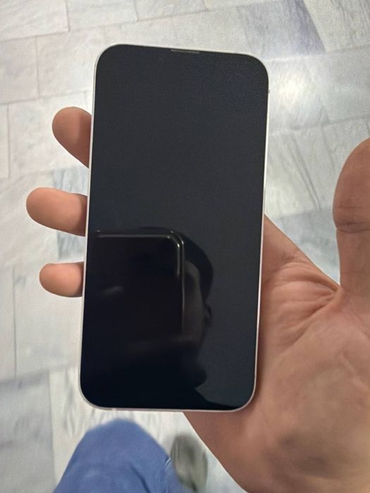 Продаётся IPhone 13 на запчасти