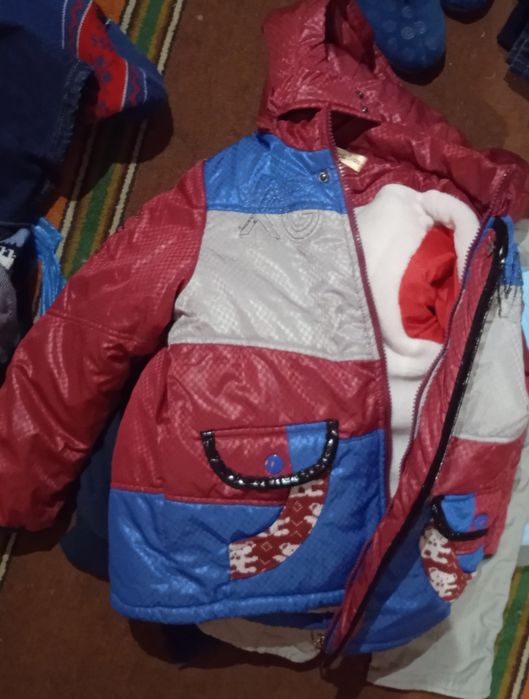 Рубашки, брюки, жилетки