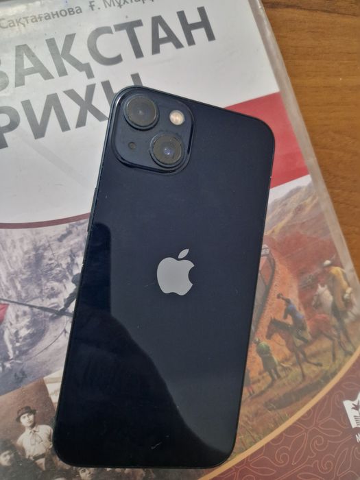 Айфон  13 .   128