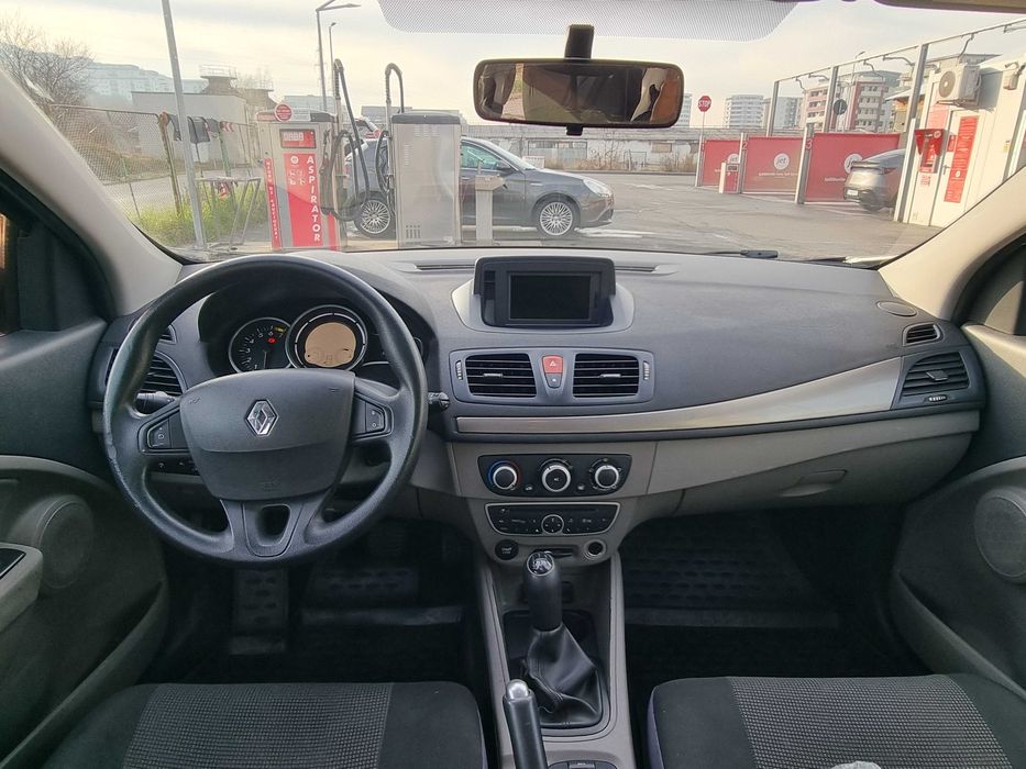 Vand Renault Megane 3, 1.6 benzina + GPL