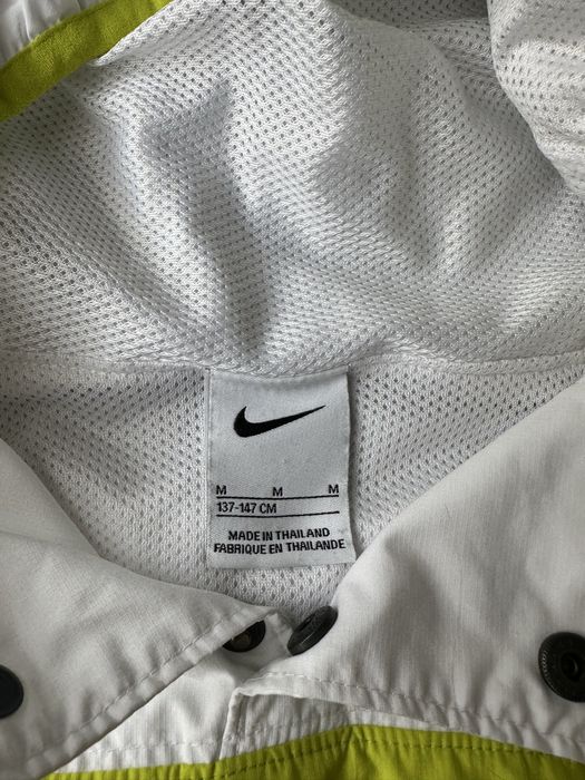 Детска ветровка Nike
