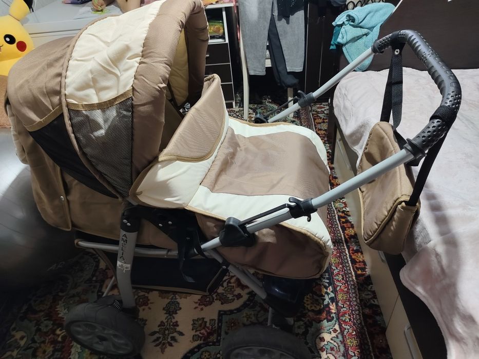 Продам детскую коляску