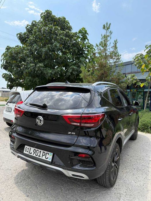 MG ZS 2024 (Black) Krassover (Benzin Ekanom)
