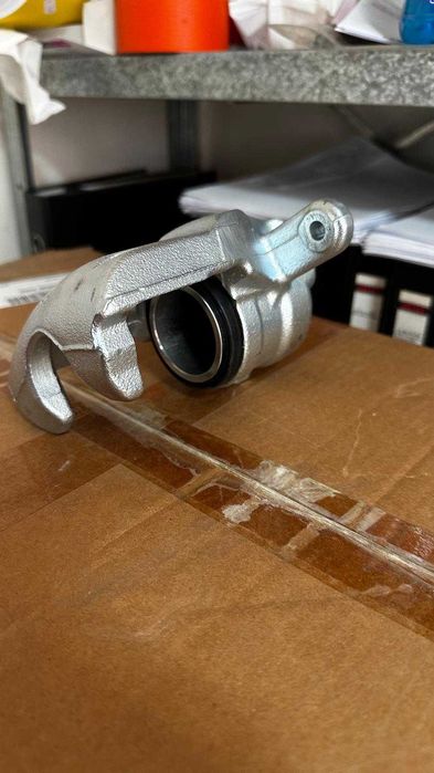 Etrier Fata Dreapta Renault/Dacia Logan 1 Duster Clio 2 clio 3 kangoo