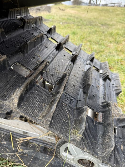 Snowmobile Bombardier Lynx 800