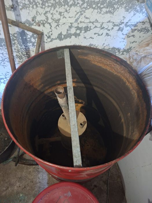 Vand cazan de tuica   2800 lei